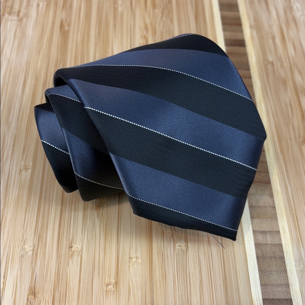 Michael Kors Neck Tie